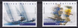 FN 2005 – Internationalt år for sport – 2 ustemplede frimærker